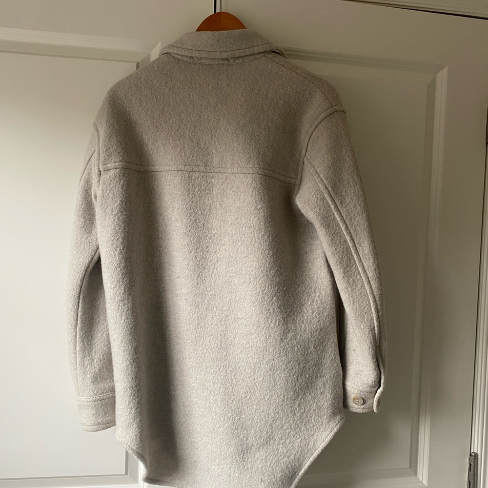 The Ganna aritzia shacket - Picture 4 of 6